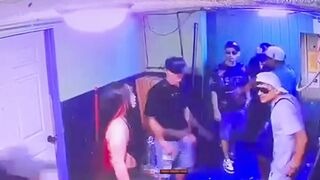 アメリカのDJ、クラブで地元ギャングに襲撃され射殺される